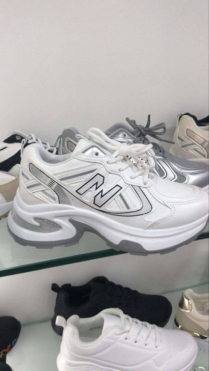Sneaker Romi – White & Black PU Leather Sneakers for Women
