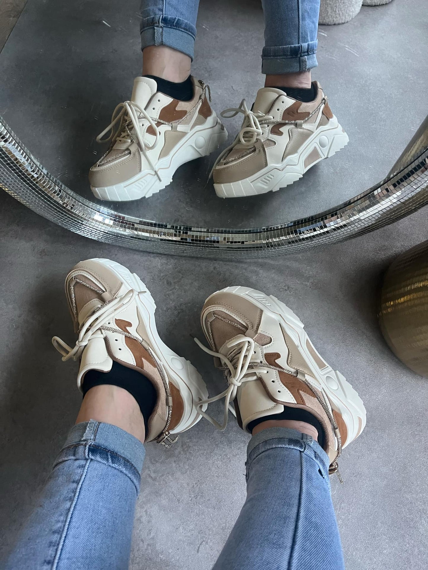 Sneakers Elvira Khaki – Girls' PU Leather Sneakers in Neutral Tones