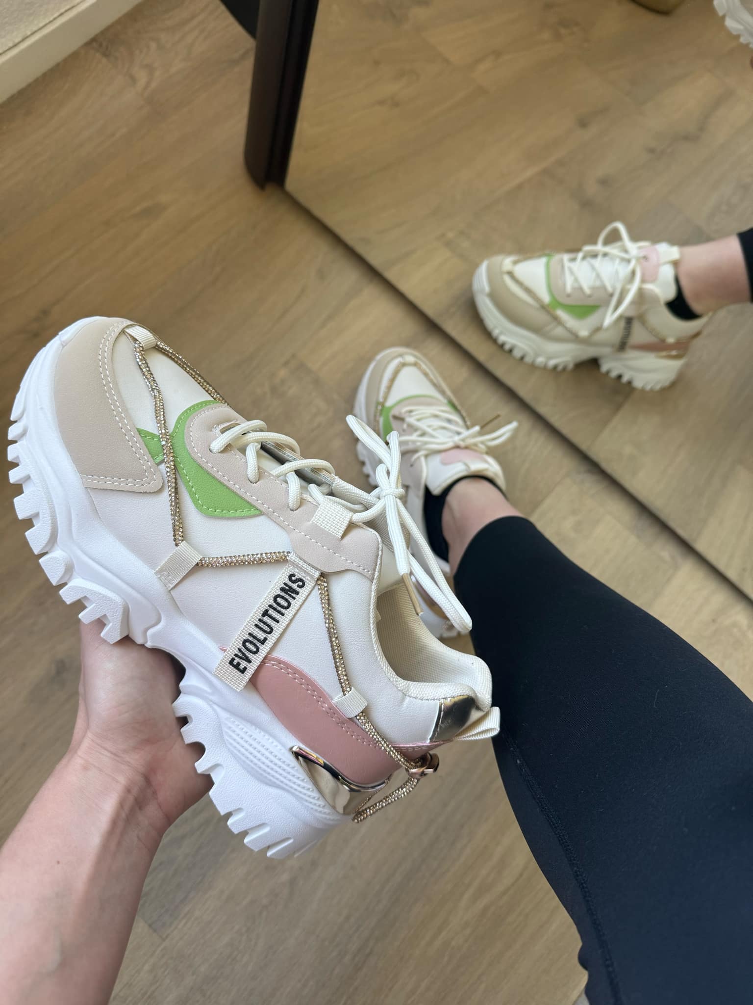  Lichtroze dames sneaker Nyna – trendy chunky sneaker​

