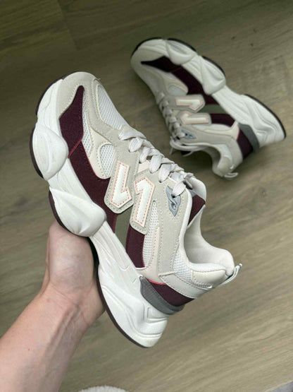 Sneaker Dana – Dark Red & Beige Women’s PU Leather Sneakers