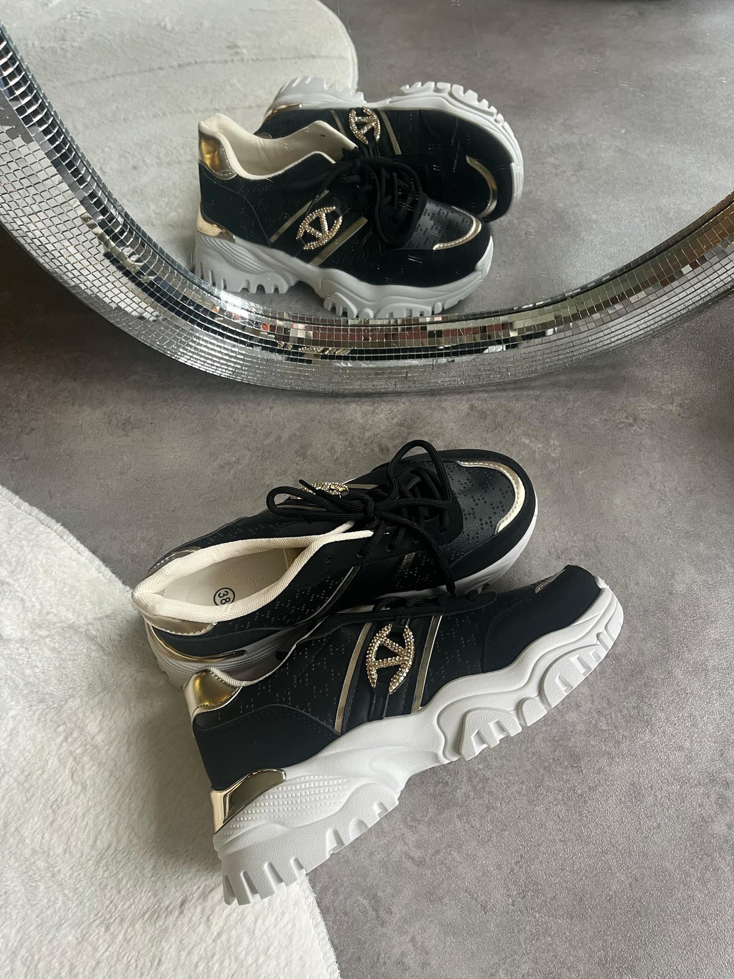 Sneakers Kaela – White PU Leather Sneakers with Black & Gold Detail