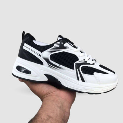 Sneaker Yenthe – Black & White PU Leather Sneakers for Women