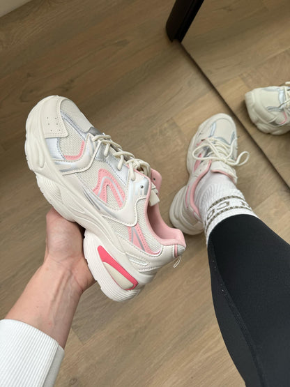 Sneakers Juna
