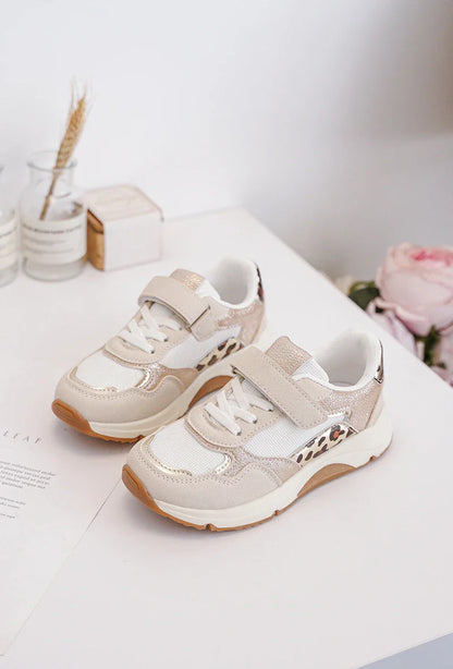 Kids Sneakers Zoë Beige – Gold Accent PU Leather Shoes with Leopard Print