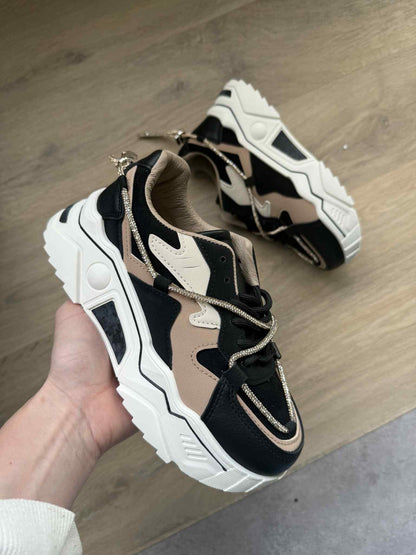 Sneakers Elvira Black – Girls' PU Leather Sneakers in Black, Beige & Camel
