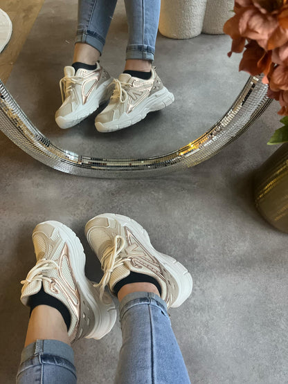 Sneakers Mirelle Beige – Girls' PU Leather Sneakers with V Logo
